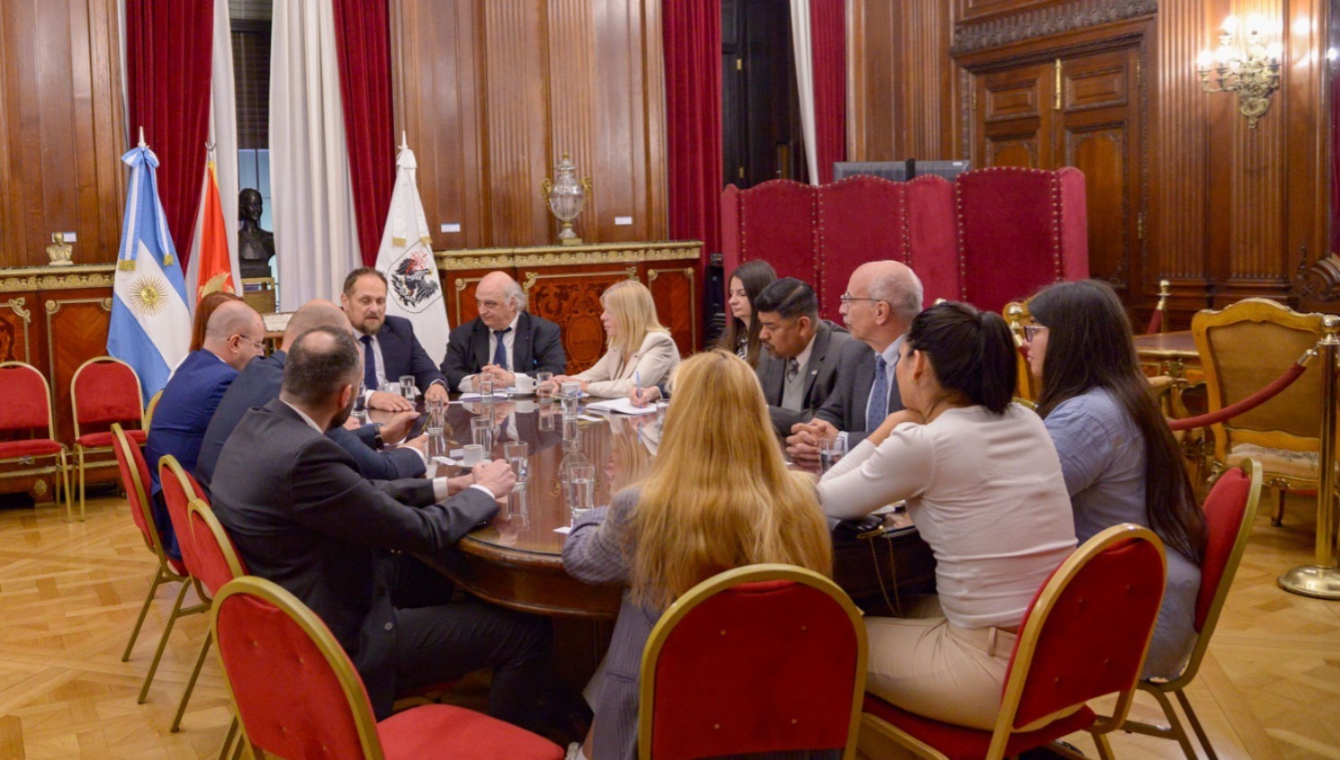Legislatura: visita de parlamentarios de Montenegro