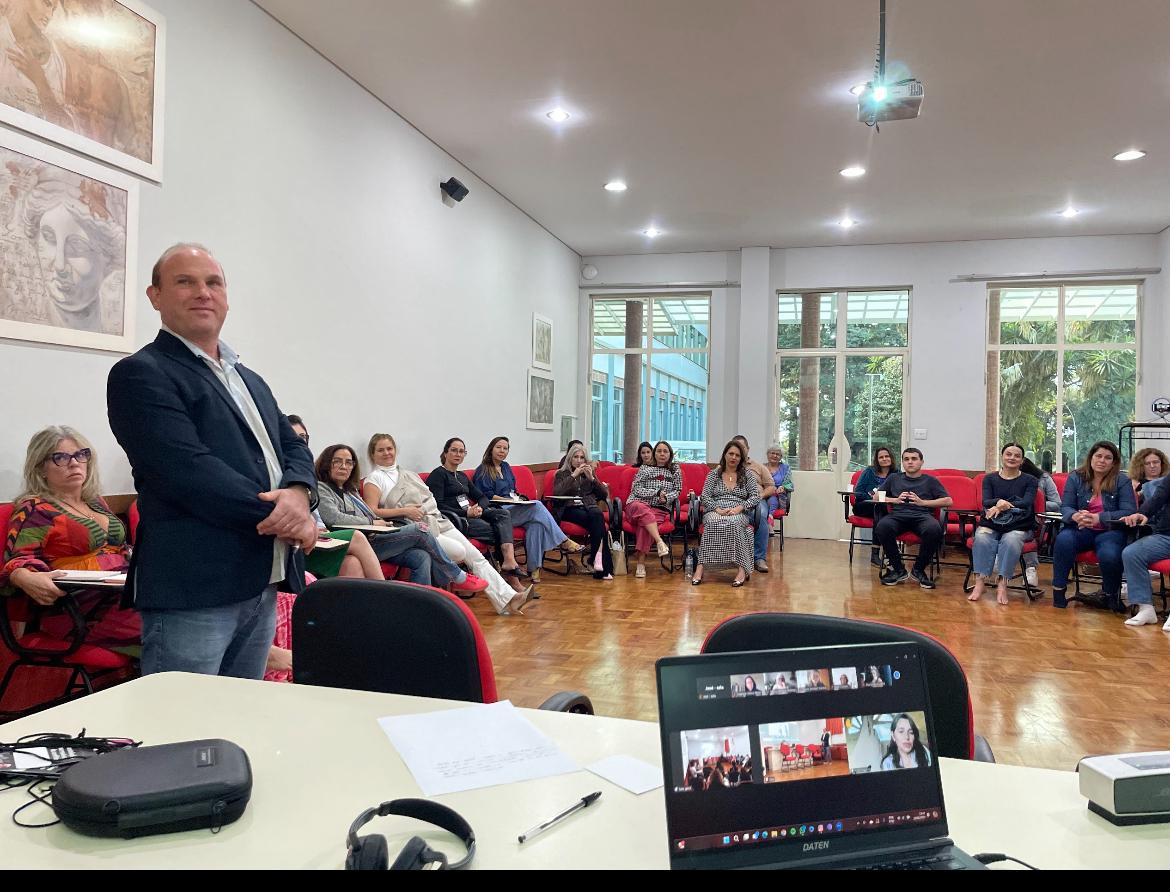 Seminario sobre Derecho Sistémico "La mirada sistémica en los conflictos” 