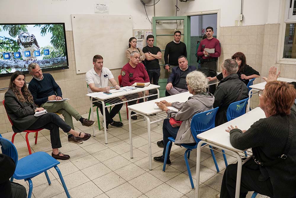 Nuevas reuniones entre vecinos, autoridades y comisarios