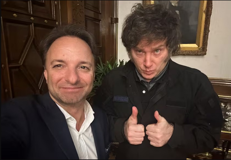 Un asesor de Milei apuntó contra La Matanza: "Aman cagar en un tacho"