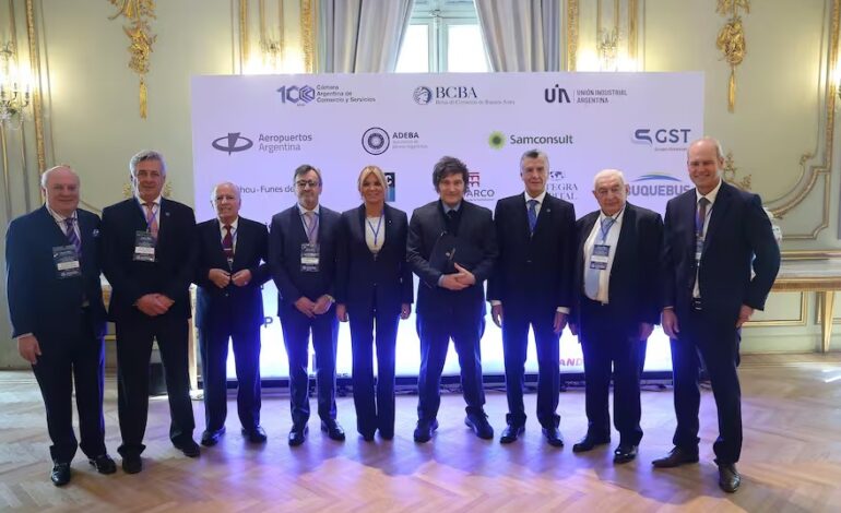 El Círculo Rojo se despega de Milei: anticipa derrota y exige giro económico