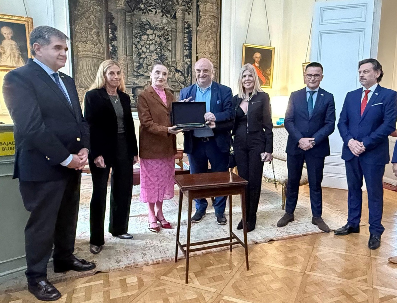 Huésped de Honor de la Ciudad a la artista española Luz Casal