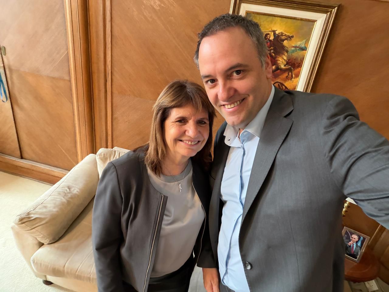 Milei oficializó cambios en el Gabinete: Adorni y Bullrich suman áreas claves