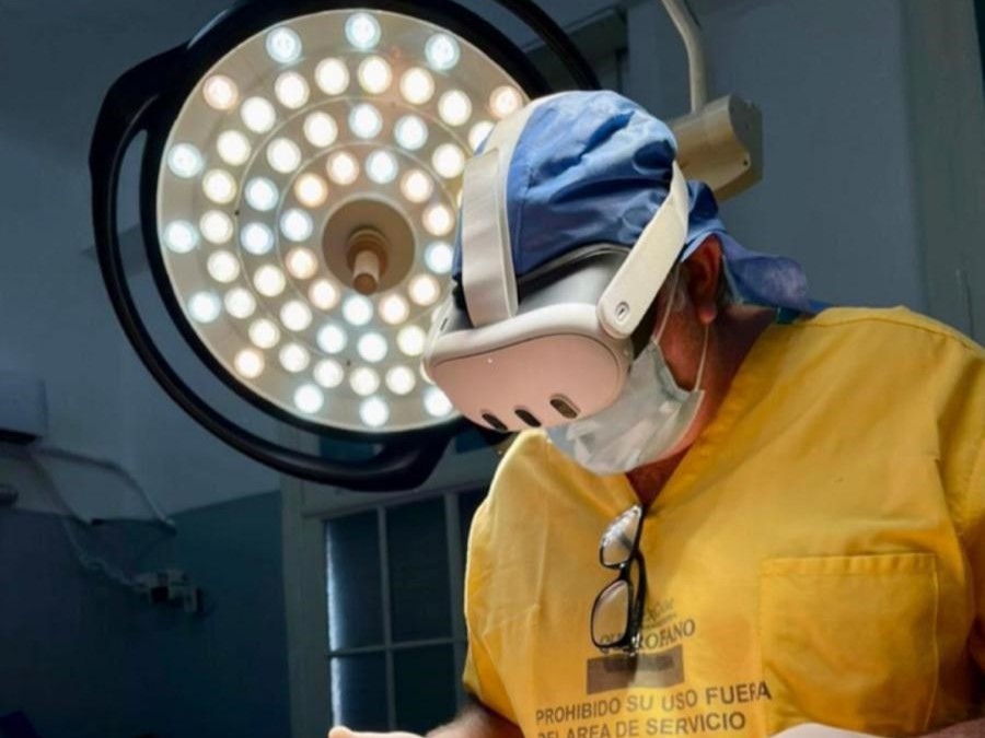 El Hospital Pirovano realizó la primera cirugía con realidad aumentada