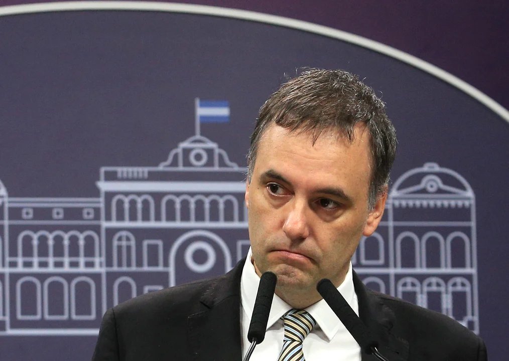 El nuevo poder: más movidas de Adorni, decreto y los casilleros vacantes