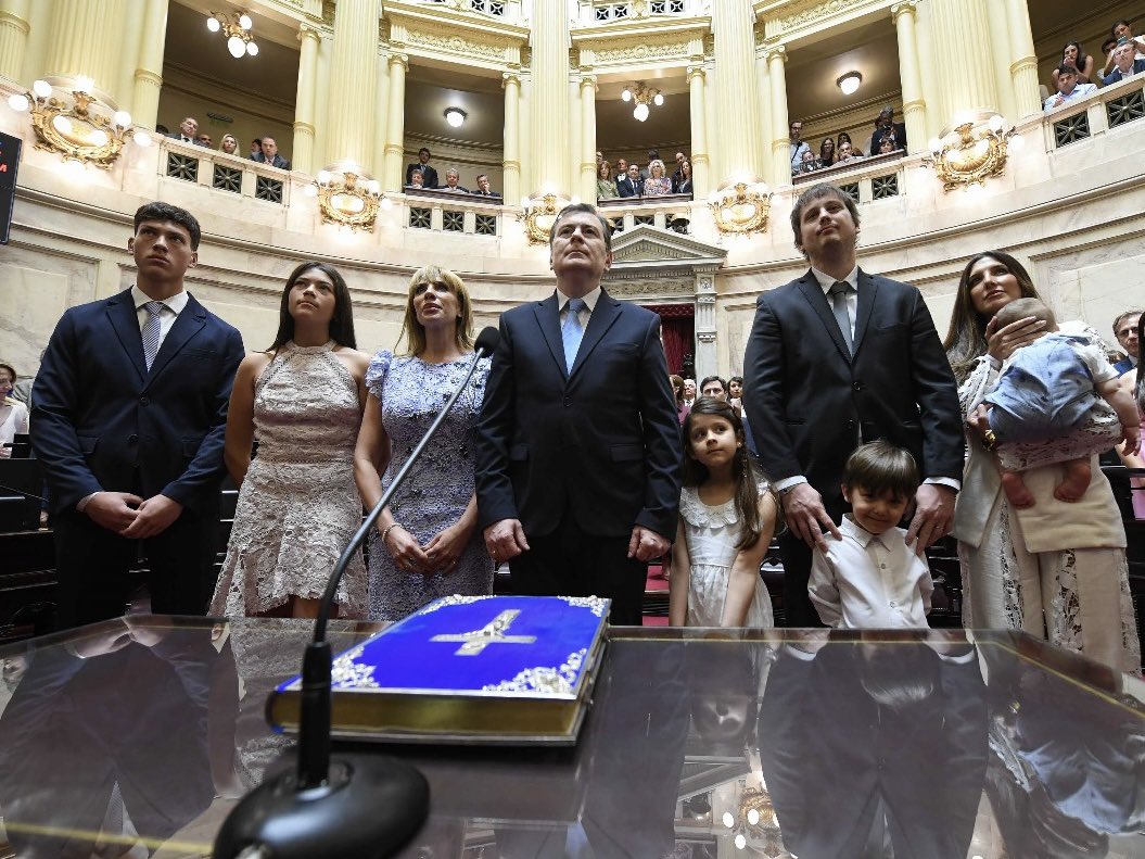 Zamora conforma bloque propio y sostiene relación con el Ejecutivo