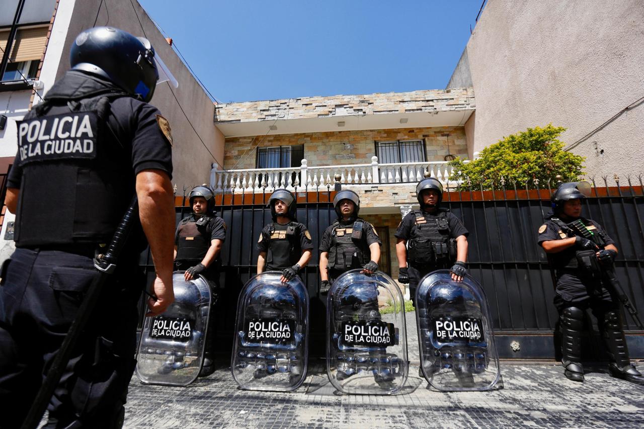 La Ciudad recuperó una casa usurpada en Villa Real y un estacionamiento