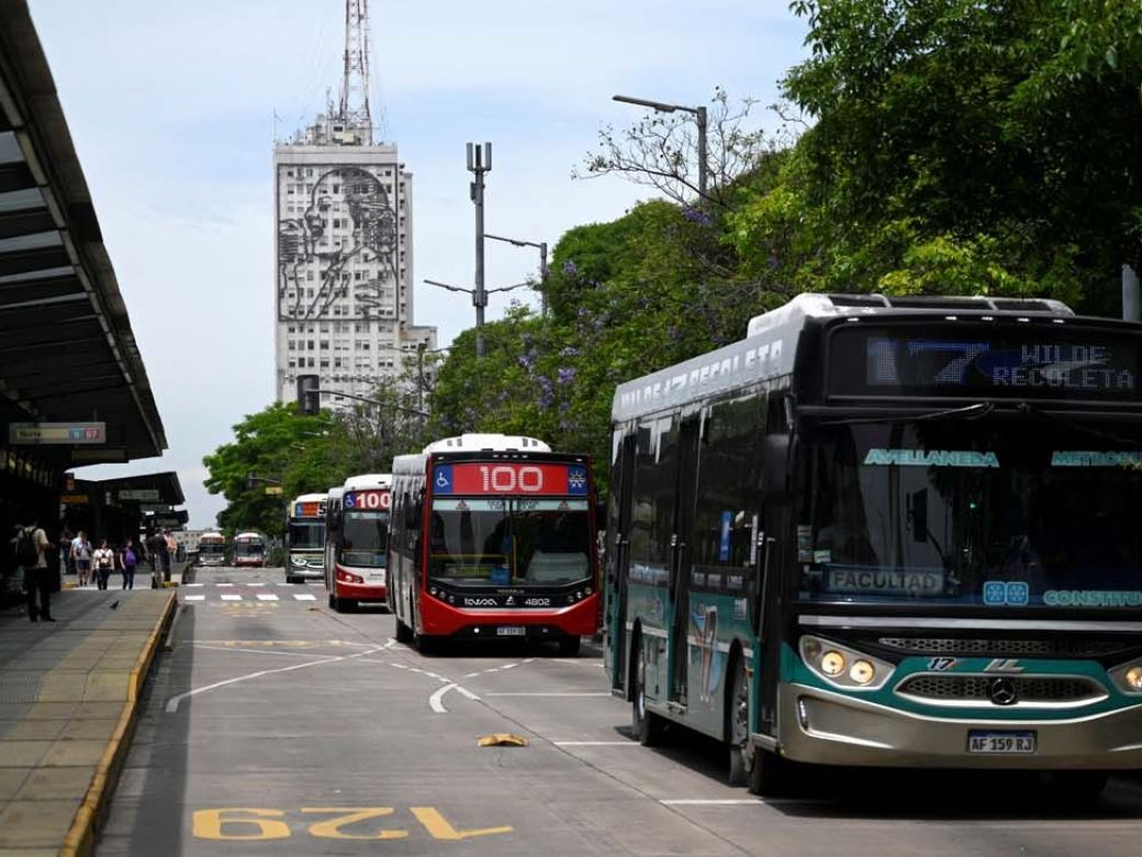 CABA: cómo funcionarán los servicios públicos el 24 y el 25